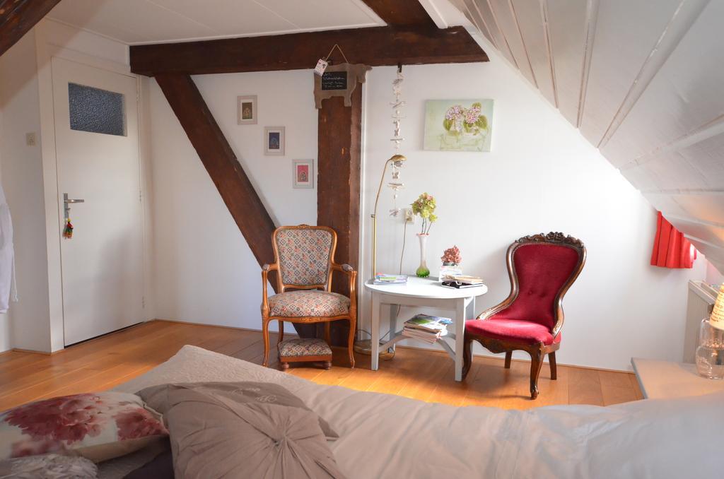 Bloemenhoeve Bed & Breakfast Birdaard ภายนอก รูปภาพ