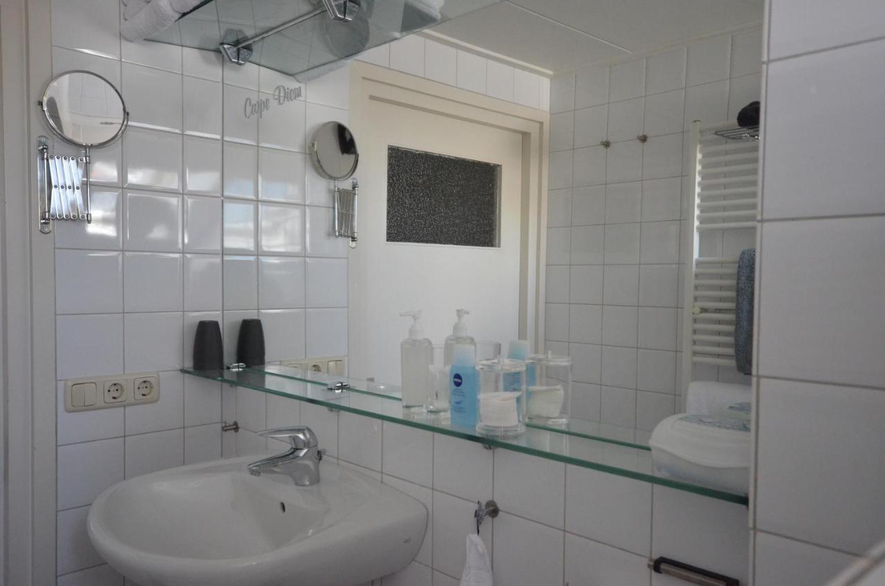 Bloemenhoeve Bed & Breakfast Birdaard ภายนอก รูปภาพ
